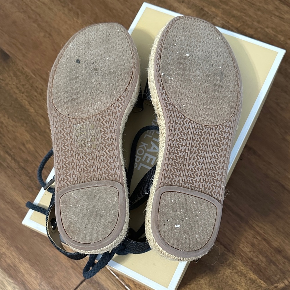 MICHAEL Michael Kors Margie Navy Dark Denim Open Toe Flat Espadrille Sandals - Picture 2 of 2